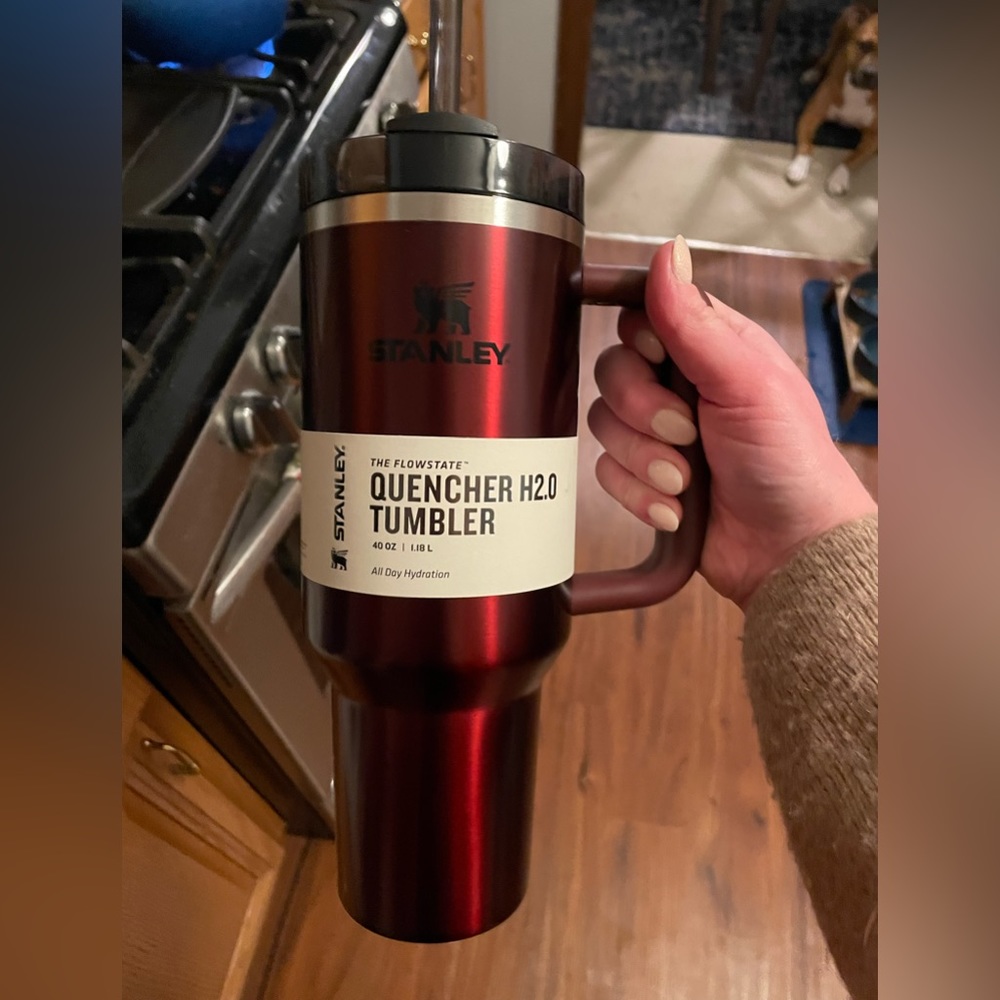 Stanley 40oz stainless steel flowstate quencher H2.0 tumbler in rosewood glow